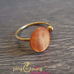 Bague or et nacre naturelle orange de La petite Sardine