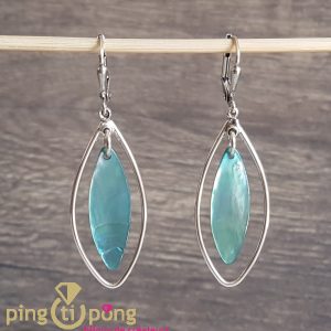 Boucles Pétale en nacre turquoise et argent de La Petite Sardine