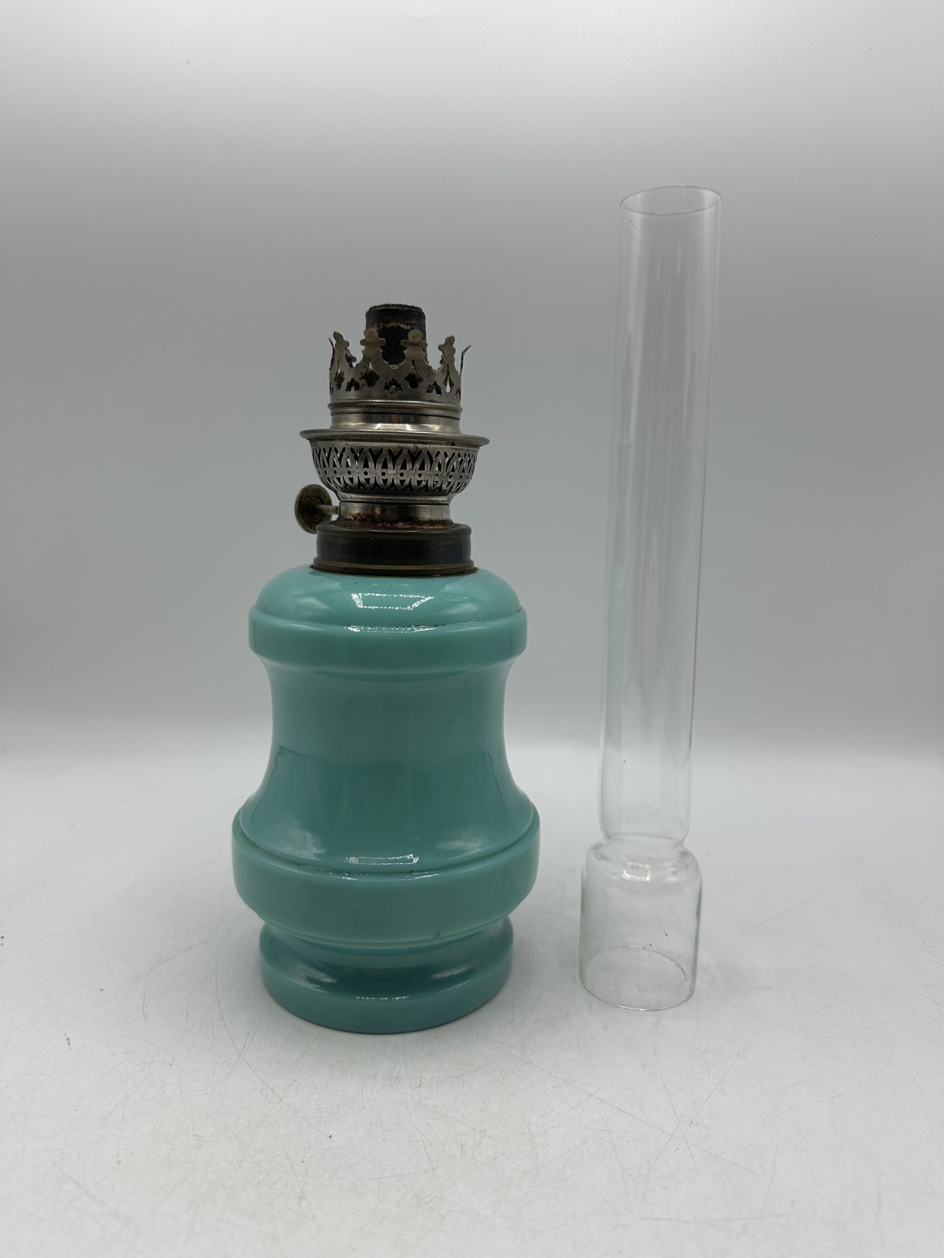 Ancienne lampe à pétrole – Image 2