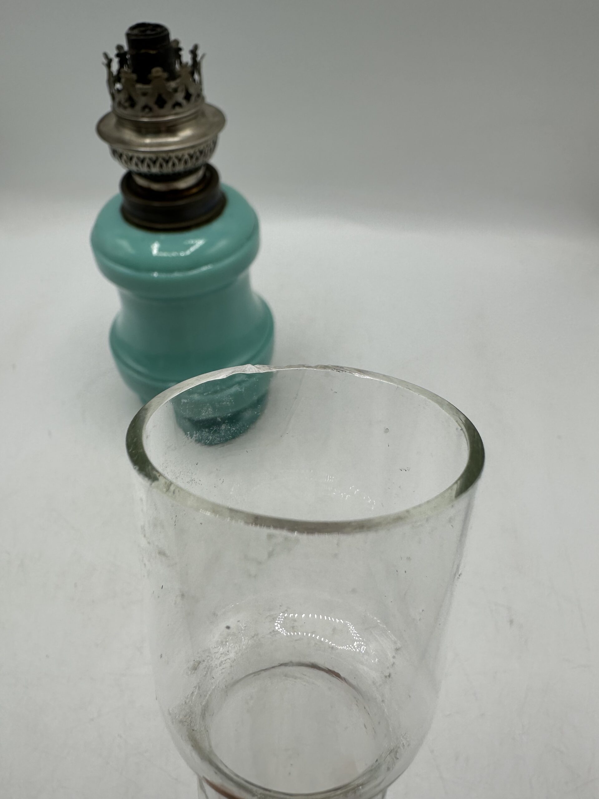 Ancienne lampe à pétrole – Image 6