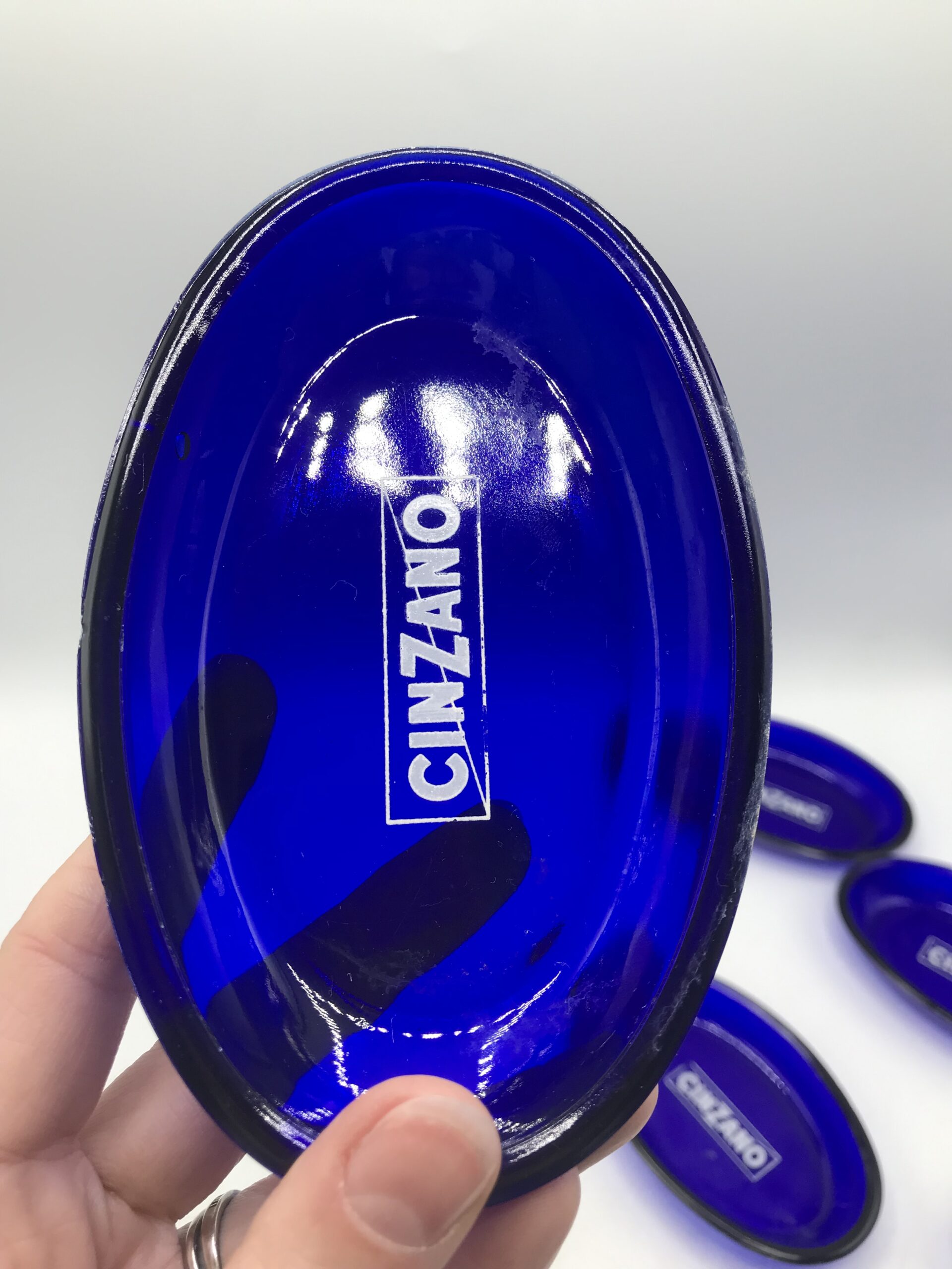 Lot de 7 cendriers Cinzano – Image 2