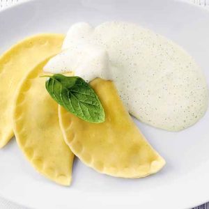 Mezzelune au fromage à raclette AOP, crème au citron