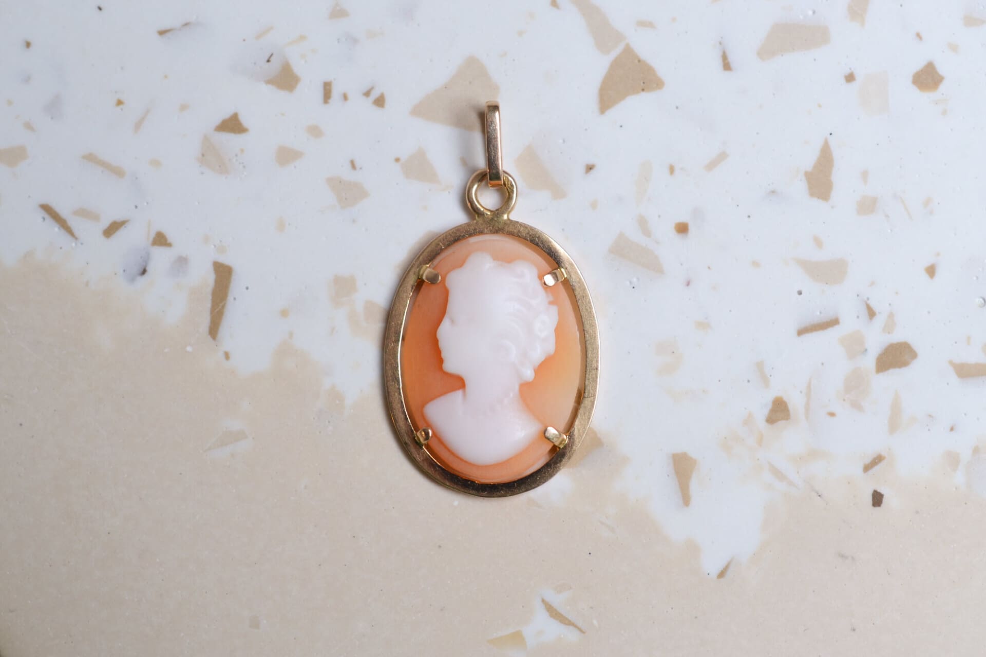 Pendentif Camée coquillage