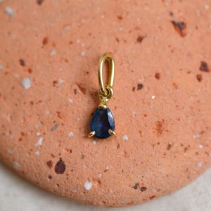 Pendentif goutte Saphir
