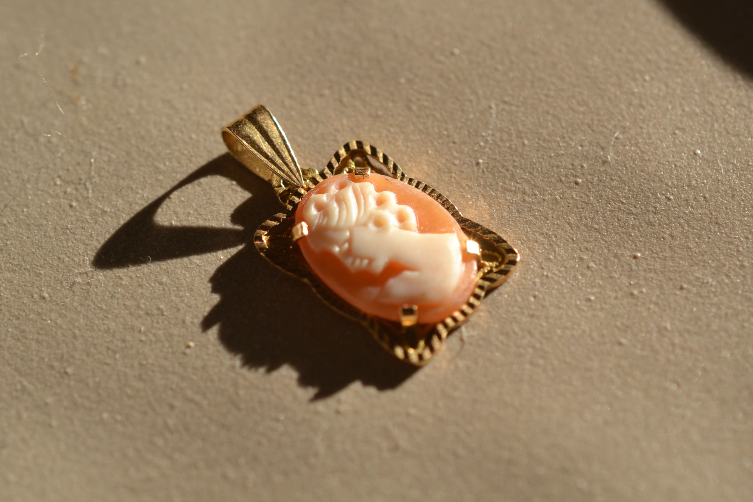 Pendentif Camée monture facettée – Image 3