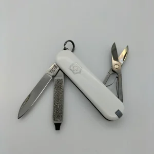Victorinox Classic Falling Snow
