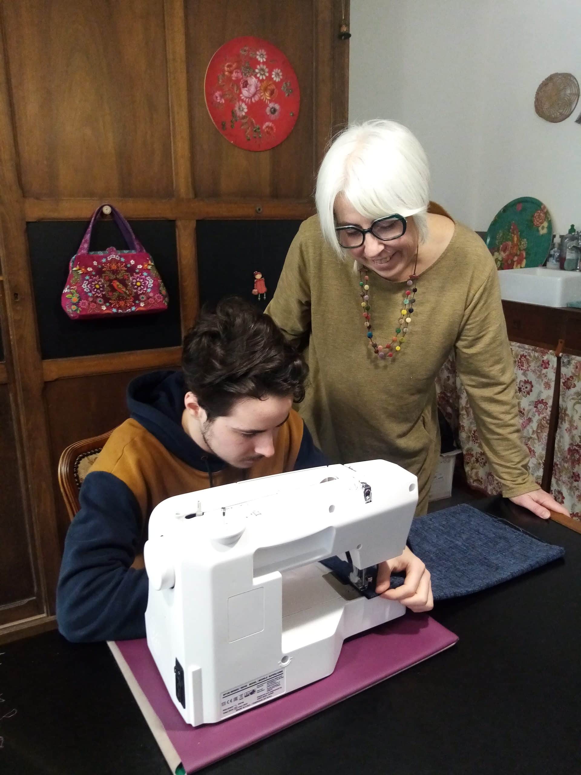 Initiez-vous à la réparation et la retouche vêtements