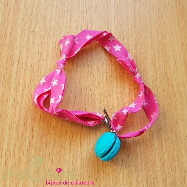 Bracelet macaron bleu fourré chocolat – Miss Bonbon – Image 2