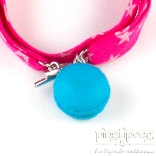 Bracelet macaron bleu fourré chocolat – Miss Bonbon – Image 4