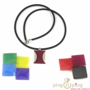 Collier en argent et silicone à pendentif carré, avec 8 couleurs interchangeables de Rouge Métal