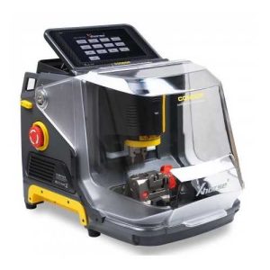 Service de Taillage de Clé Automobile Brute avec Télécommande