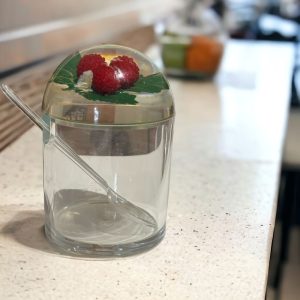 Charmant pot de Confiture en acrylique Cristallin de 1975 – Vintage