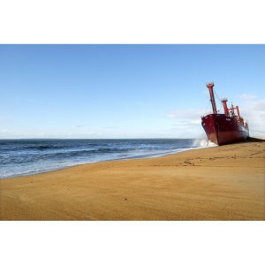 « Lignes & Courbes 2: Le TK Bremen, plage de Kerminihy »